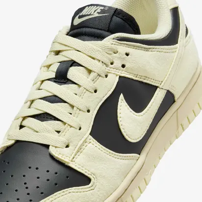 Кросівки жіночі Nike Dunk Low Beige/Black