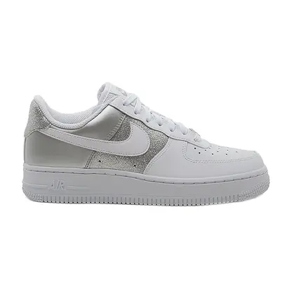 Кросівки Nike WMNS AIR FORCE 1 '07, білий