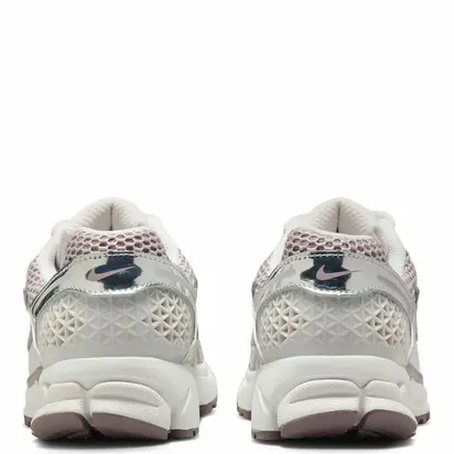 Кросівки жіночі Nike Zoom Vomero 5 White 36.5