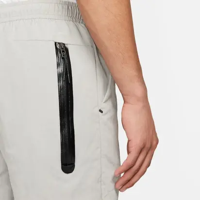 Штани Nike Sportwear Tech Essentials