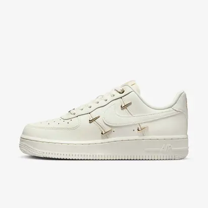 Кросівки Nike WMNS AIR FORCE 1 07 LX