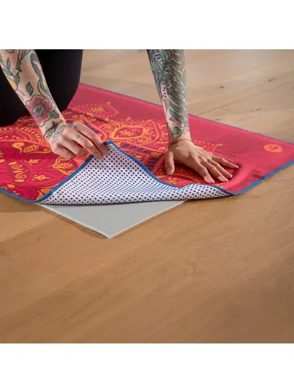 Рушник для йоги Mandalas Red від Bodhi 183x61 см