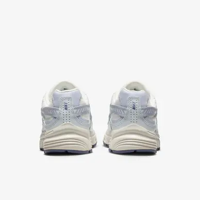Кросівки Nike WMNS INITIATOR, білий з бузковим