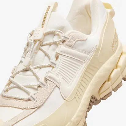 Кросівки Nike Zoom Vomero Roam