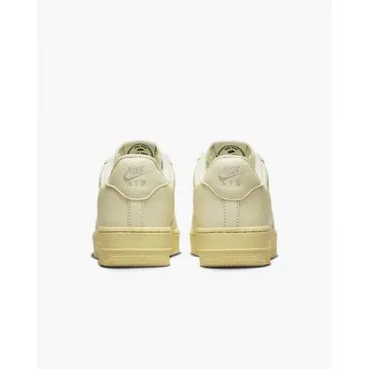 Кросівки Nike Air Force 1 07 Lx