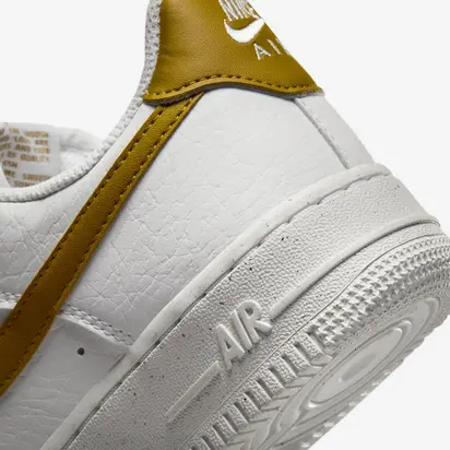Кросівки Nike WMNS AIR FORCE 1 07 NN, білий