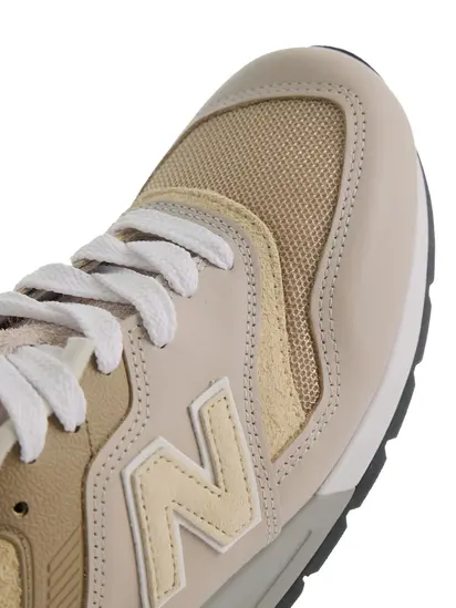Кросівки New Balance Men's Moonrock