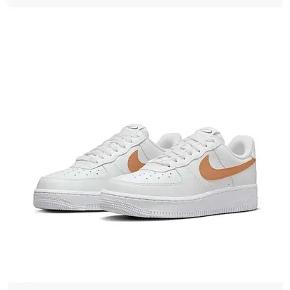 Кросівки Nike WMNS AIR FORCE 1 07, білий