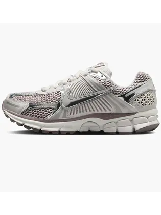 Кросівки жіночі Nike Zoom Vomero 5 White 36.5