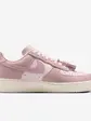 Кросівки Nike WMNS AIR FORCE 1 07