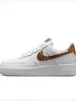 Кросівки Nike WMNS AIR FORCE 1 07, білий