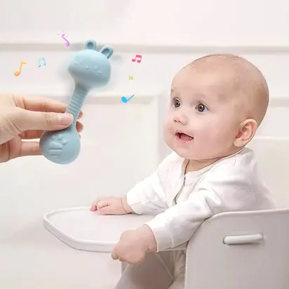 Брязкальце зайчик силіконове, 13 см, капучино
