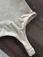 Бежевий коригуючий боді