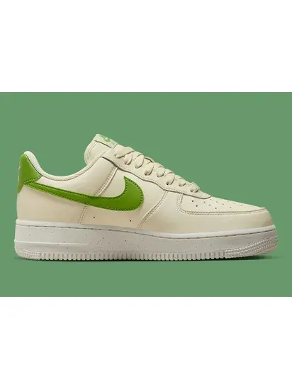 Кросівки Nike Air Force 1 07 NN, бежевий з зеленим