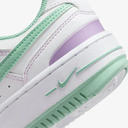 Кросівки Nike GAMMA FORCE, білий