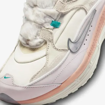 Кросівки Nike Bliss