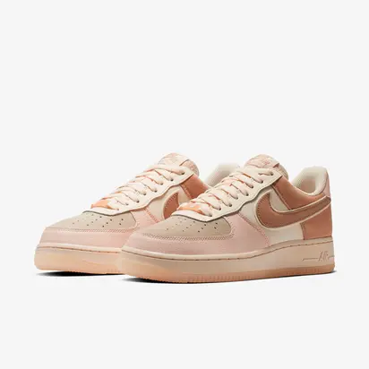 Кросівки Nike WMNS AIR FORCE 1 07 PRM