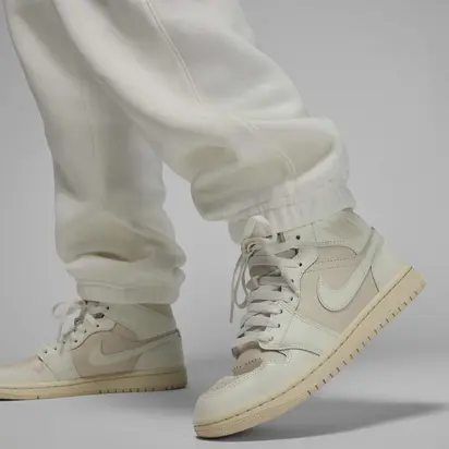 Штани жіночі Nike Paris Saint-Germain Brooklyn White