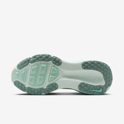 Кросівки W Nike W Air Zoom Vomero 18
