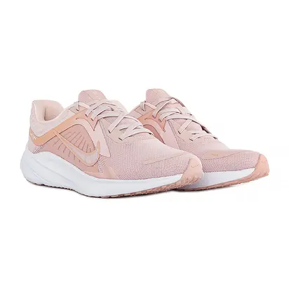 Кросівки бігові Nike WMNS QUEST 5, рожевий