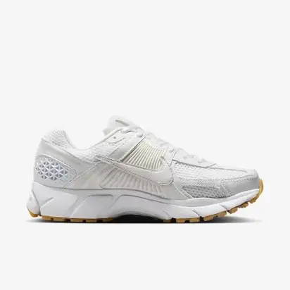 Кросівки Nike W ZOOM VOMERO 5