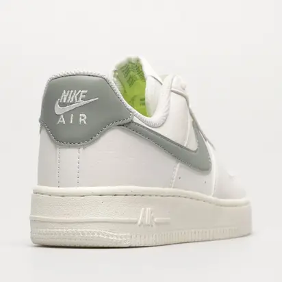 Кросівки Nike