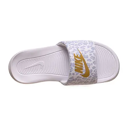 Шльопанці Nike VICTORI ONE SLIDE PRINT, білий з золотим