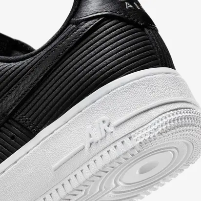 Кросівки Nike W AIR FORCE 1 07, чорний з білим