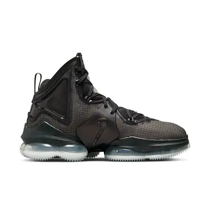 Кросівки Nike LEBRON XIX