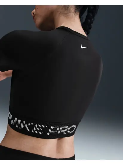 Топ Nike