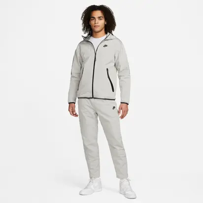 Штани Nike Sportwear Tech Essentials