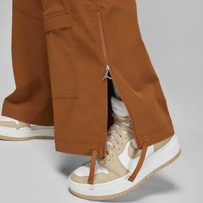 Штани жіночі Air Jordan Heavyweight Chicago Pants Brown