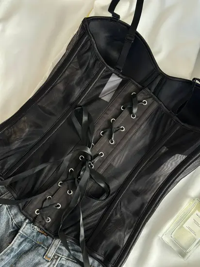 Чорний жіночий корсет на зав'язках (DO3996)
