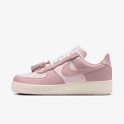 Кросівки Nike WMNS AIR FORCE 1 07