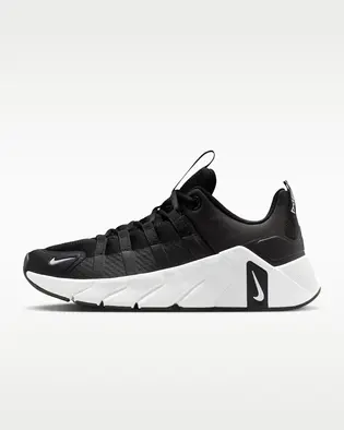 Кросівки Nike W FREE METCON 7, чорний з білим
