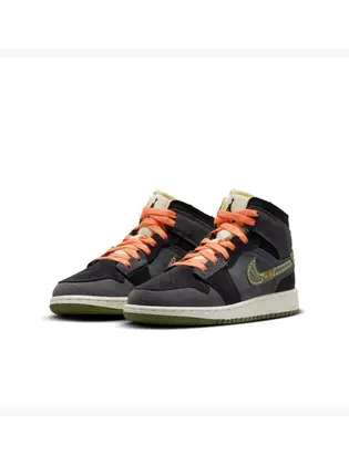 Кросівки жіночі Jordan 1 Mid SE Craft 38