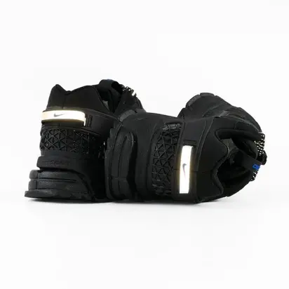 Кросівки Nike W ZOOM VOMERO ROAM, чорний
