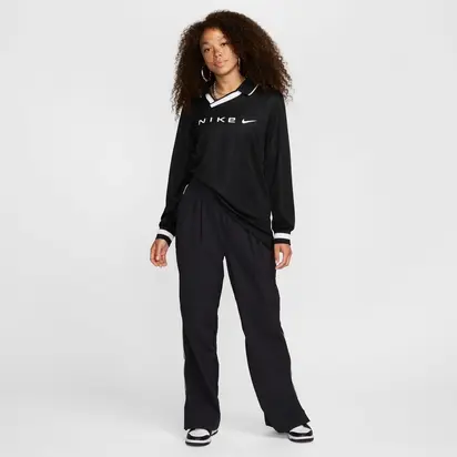 Штани Nike Sportswear Collection женская Mid-Rise Repel Asymmetrical-Waist Trousers